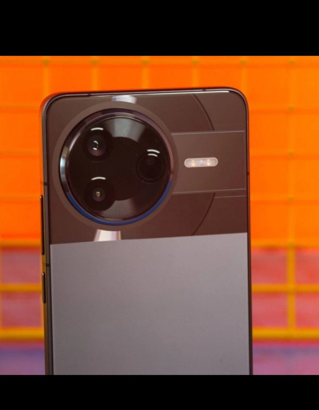 گوشی موبایل شیائومی مدل Poco f7 Pro(استوک)دوسیم کارت ظرفیت 512گیگابایت و رم12 گیگابایت